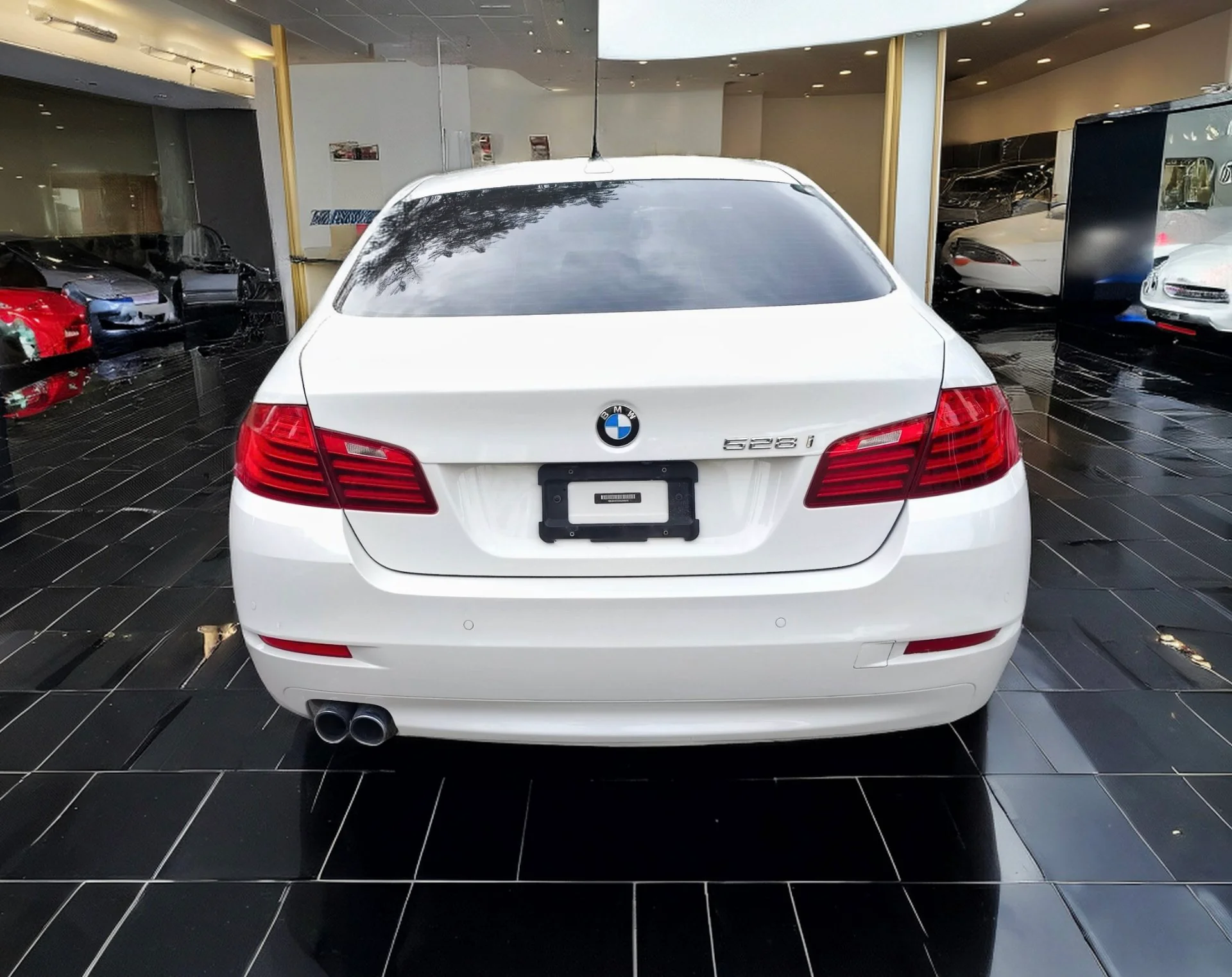 2016 بي_إم_دبليو 528 - Used - damascus - Photo 4