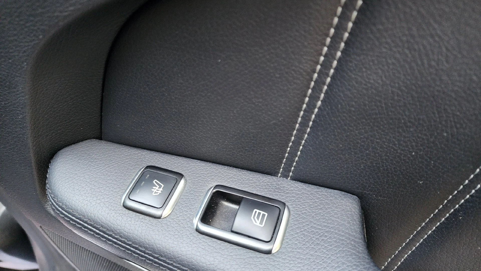 2015 مرسيدس_بنز e 400 - Used - damascus - Photo 14